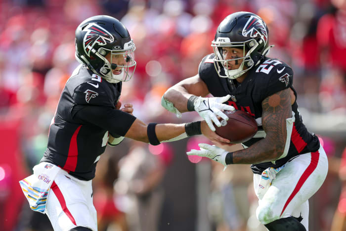 Quarterback Desmond Ridder, running back Tyler Allgeier and the Atlanta Falcons will wear their black jerseys in Week 8.